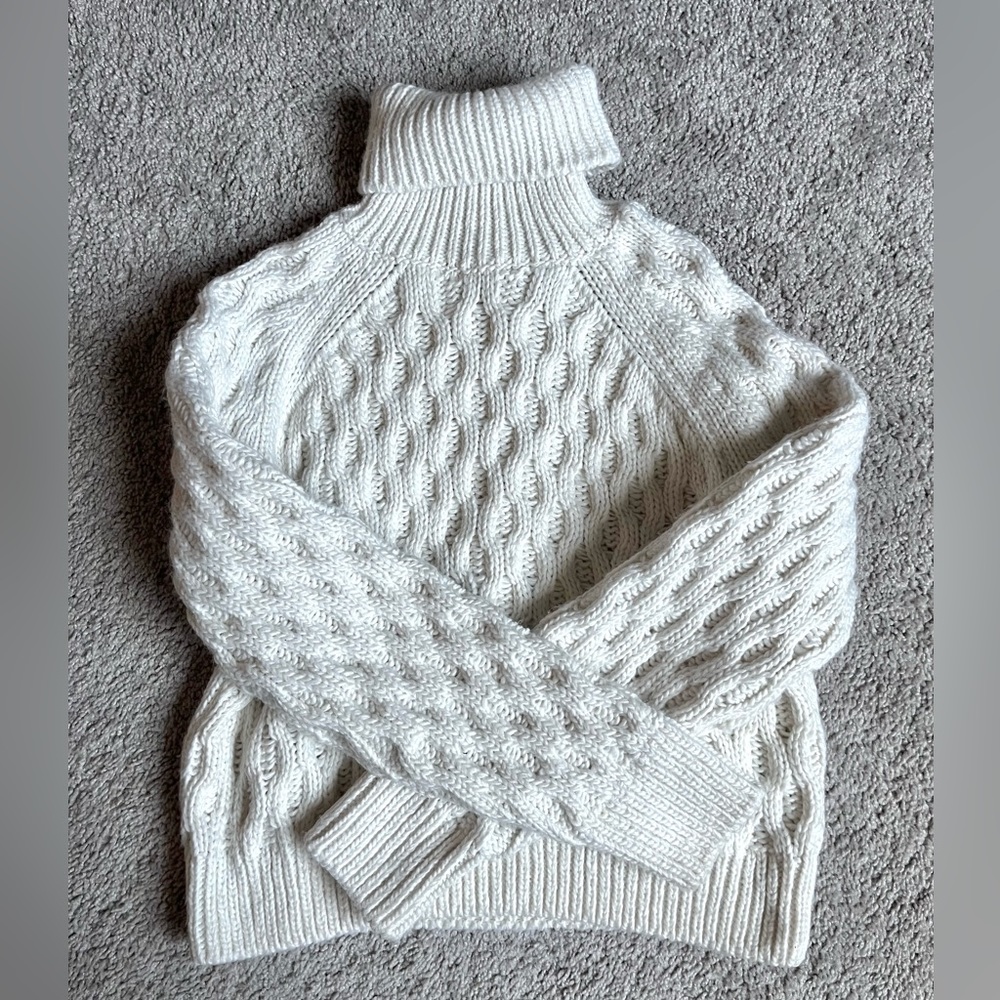 H&M knit turtle neck sweater